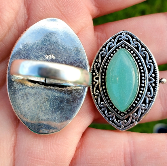 New Oversized Chalcedony 925 Silver Poison Ring. - Picture 11 of 16
